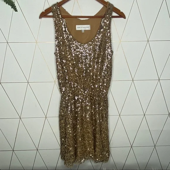 dress the population gold sequin dress Get ready to shine!  The Arlyn dress in gold sequin is available now!  #DressThePopulation
